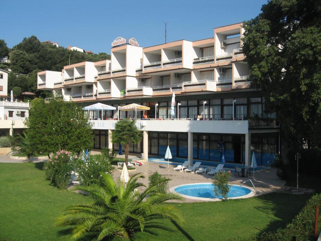 Hotel Amfora Рабац Экстерьер фото