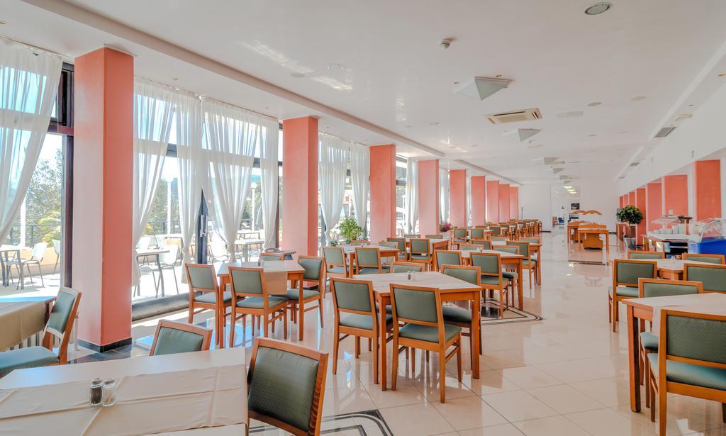 Hotel Amfora Рабац Экстерьер фото